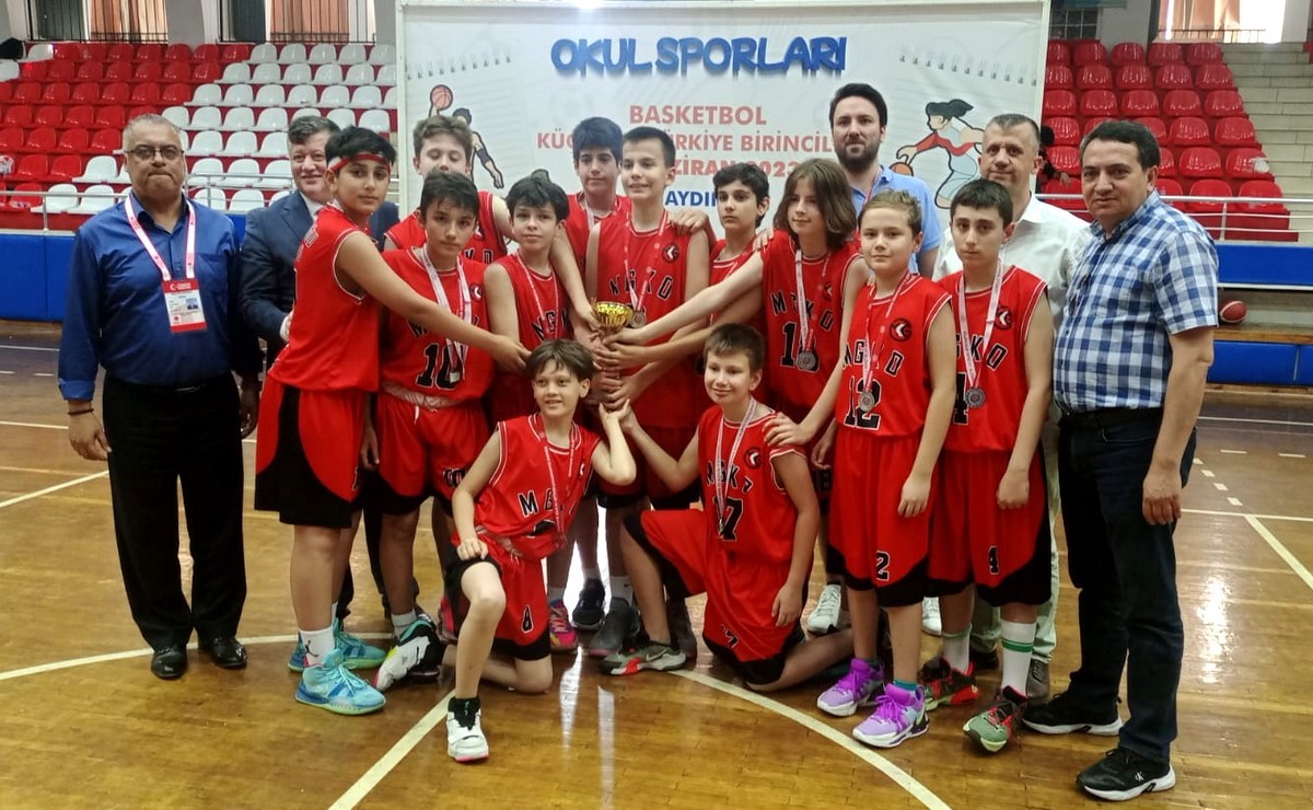 AYDIN’DA GERÇEKLEŞTİRİLEN OKULLARARASI BASKETBOL TÜRKİYE ŞAMPİYONASI’NDA BURSA’YI TEMSİL EDEN MACİDE