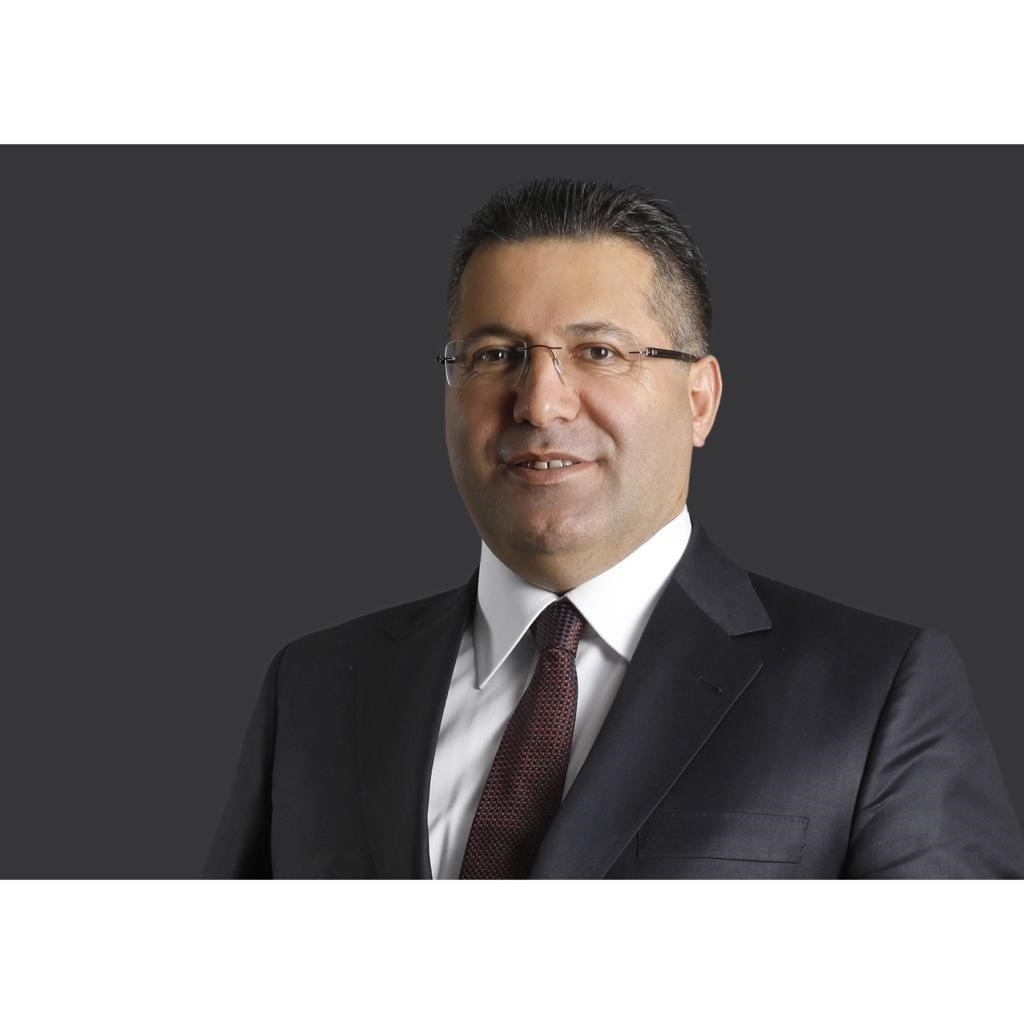 SEÇİMLERİN ARDINDAN CUMHURBAŞKANI TARAFINDAN HAZİNE VE MALİYE BAKANLIĞI GÖREVİNE ATANARAK,