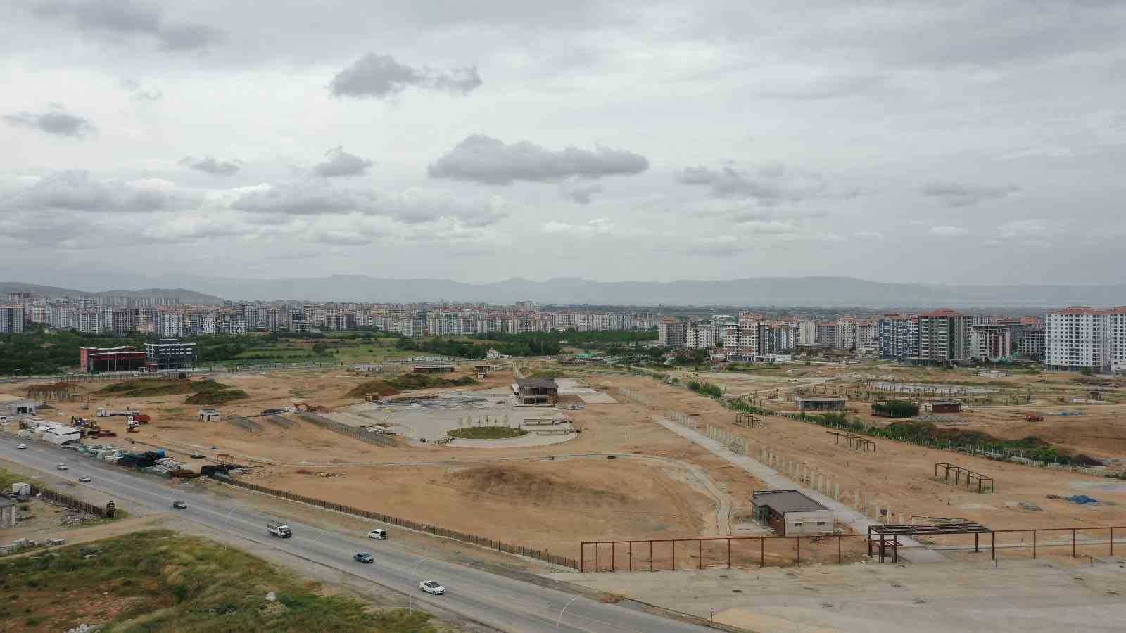 MALATYA BÜYÜKŞEHİR BELEDİYESİ TARAFINDAN TECDE MAHALLESİ ALTIN KAYISI BULVARI ÜZERİNDE