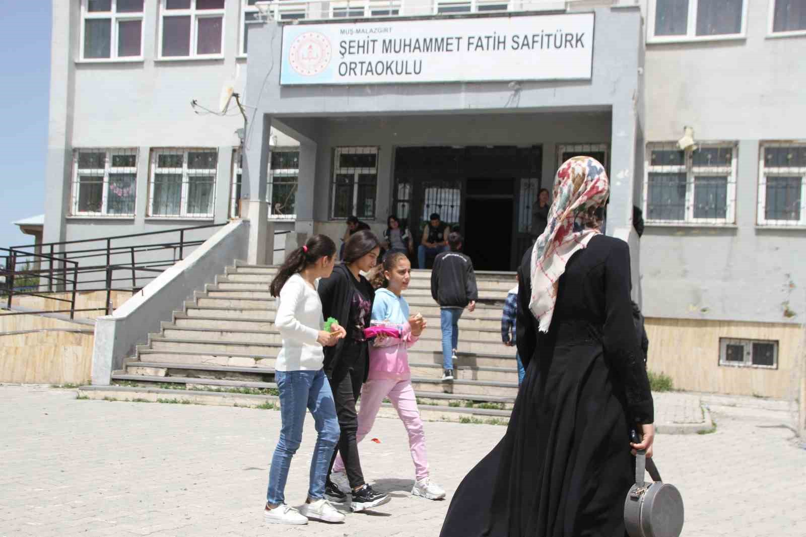MİLLİ EĞİTİM BAKANLIĞINCA (MEB) LİSELERE GEÇİŞ SİSTEMİ (LGS) ÇERÇEVESİNDE 8.