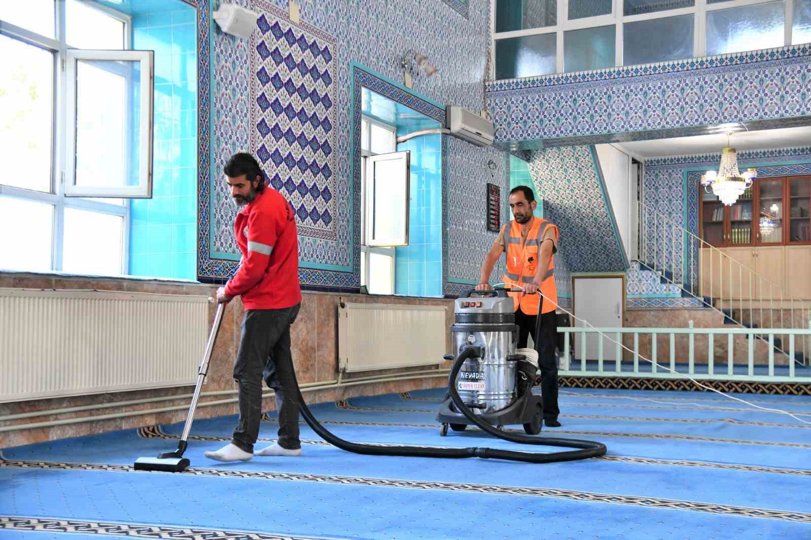 MAMAK BELEDİYESİ, KURBAN BAYRAMI’NA SAYILI GÜNLER KALA İLÇE GENELİNDE VATANDAŞLARIN
