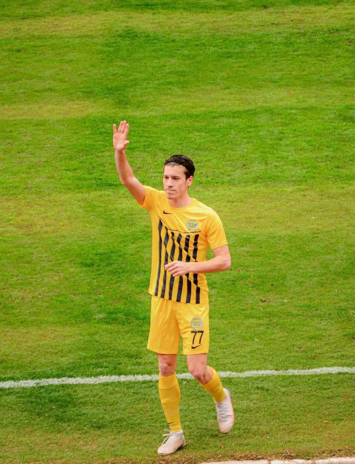 SPOR TOTO 1. LİG EKİPLERİNDEN MANİSA FK, TARSUS İDMANYURDU FORMASIYLA