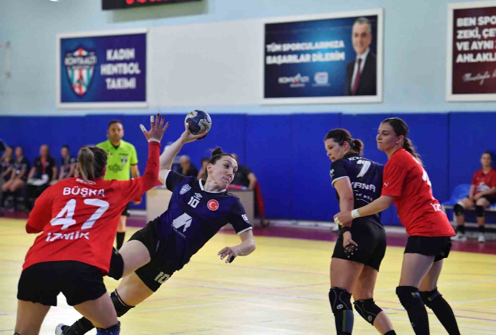 2022-2023 SEZONU HENTBOL KADINLAR SÜPER LİGİ PLAY-OFF FİNAL SERİSİNİN İLK
