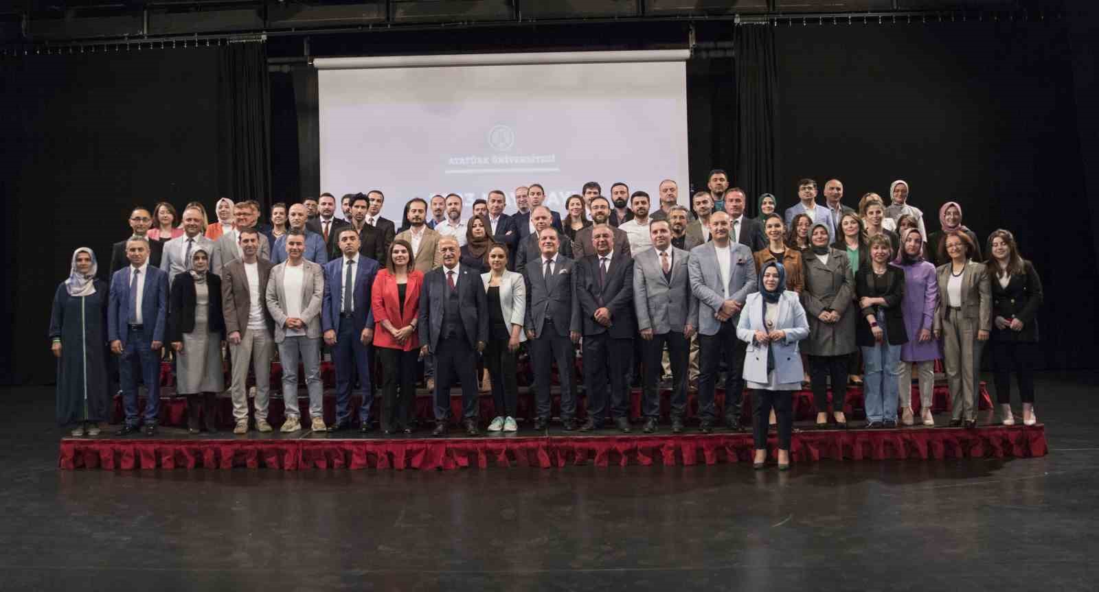 GERÇEKLEŞTİRDİKLERİ  BİLİMSEL ÇALIŞMALARLA ÜNİVERSİTE İSMİNİ ÜST SIRALARA TAŞIYAN AKADEMİSYENLERİ