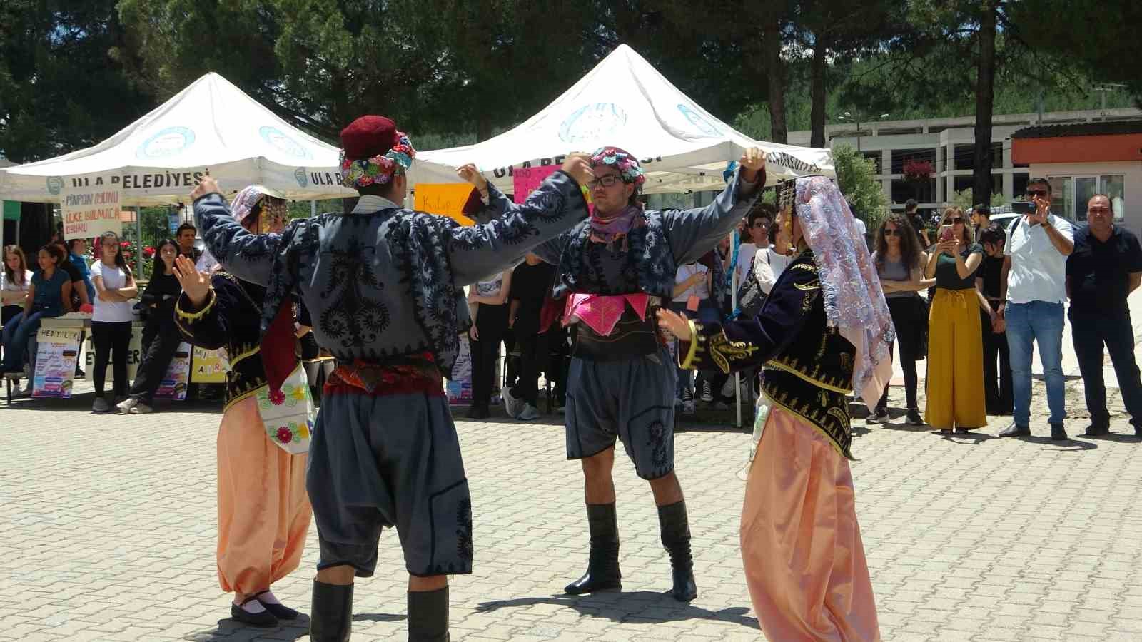 MENTEŞE SOSYAL BİLİMLER LİSESİ CUMHURİYETİN 100 YILINDA DÜZENLEDİĞİ, CANLI MÜZİK,
