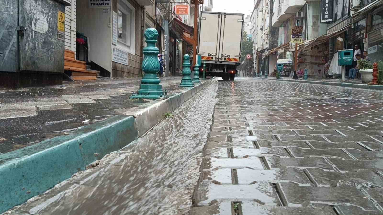 METEOROLOJİ GENEL MÜDÜRLÜĞÜ (MGM), TEKİRDAĞ BAŞTA OLMAK ÜZERE, EDİRNE'NİN GÜNEYİNDE