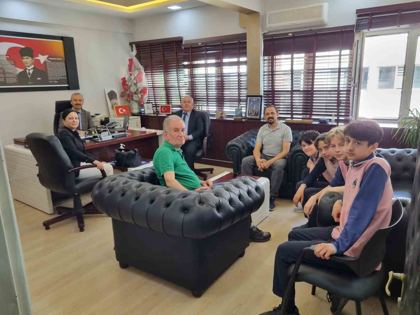 ZONGULDAK’IN ÇAYCUMA İLÇESİNDE BULUNAN MİMAR SİNAN ORTAOKULU, ‘MATEMATİK OLİMPİYATLARI’NDA İL