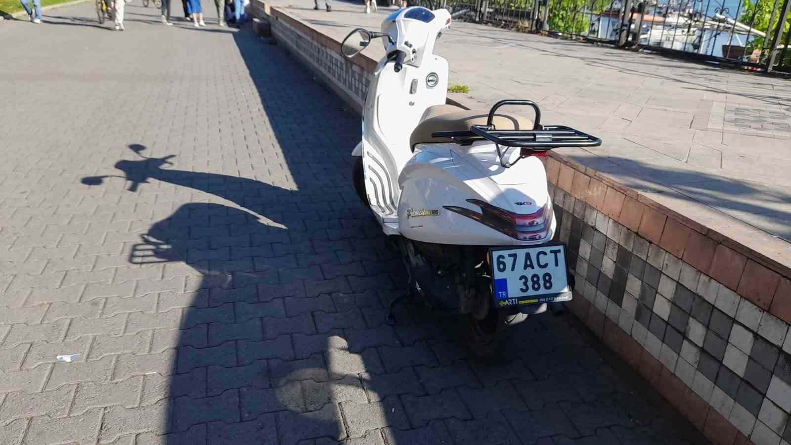 ZONGULDAK’IN EREĞLİ İLÇESİNDE MEYDANA GELEN TRAFİK KAZASINDA MOTOSİKLETİN ÇARPTIĞI YAYA