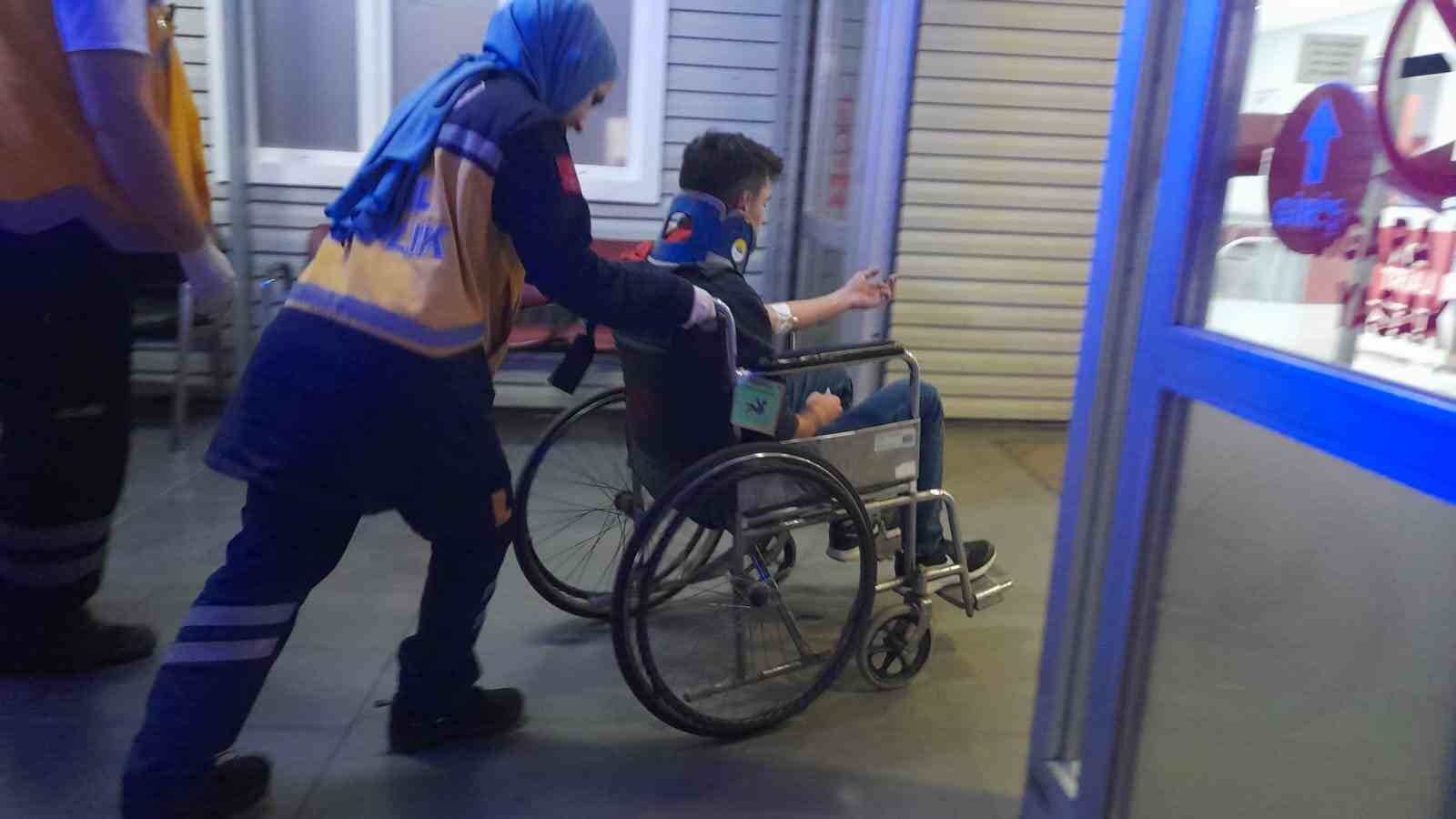 ZONGULDAK'IN EREĞLİ İLÇESİNDE MEYDANA GELEN MOTOSİKLET KAZASINDA 1 KİŞİ YARALANDI.