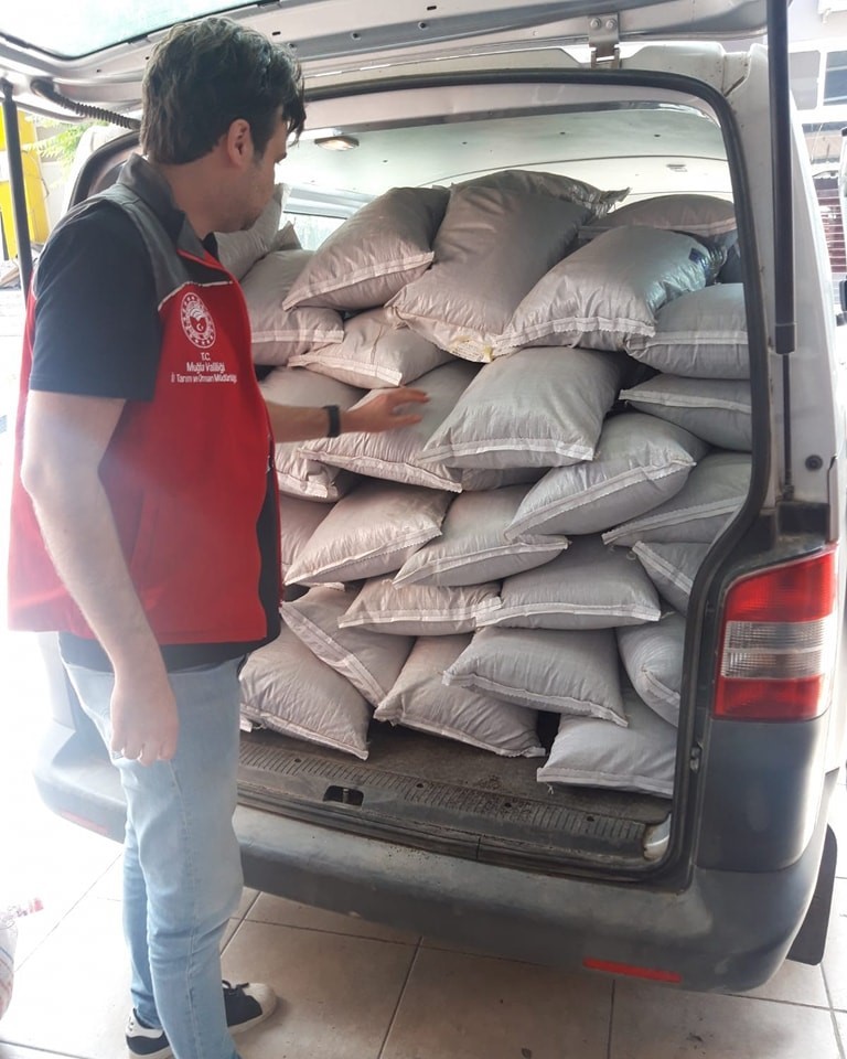 MUĞLA’DA FAALİYET GÖSTEREN BİR KARGO FİRMASINDA 1460 KG KAÇAK ÇAY