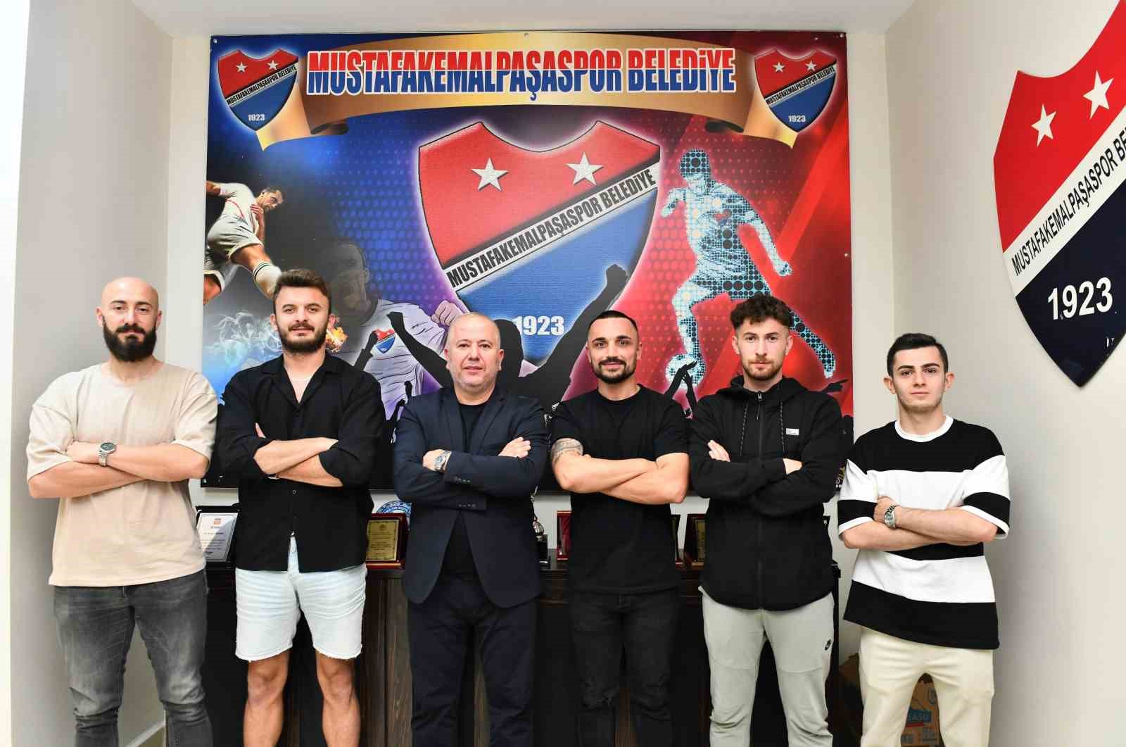 MUSTAFAKEMALPAŞASPOR BELEDİYE, YENİ SEZON İÇİN KADROSUNU GÜÇLENDİRMEK AMACIYLA ÖNEMLİ TRANSFERLERE