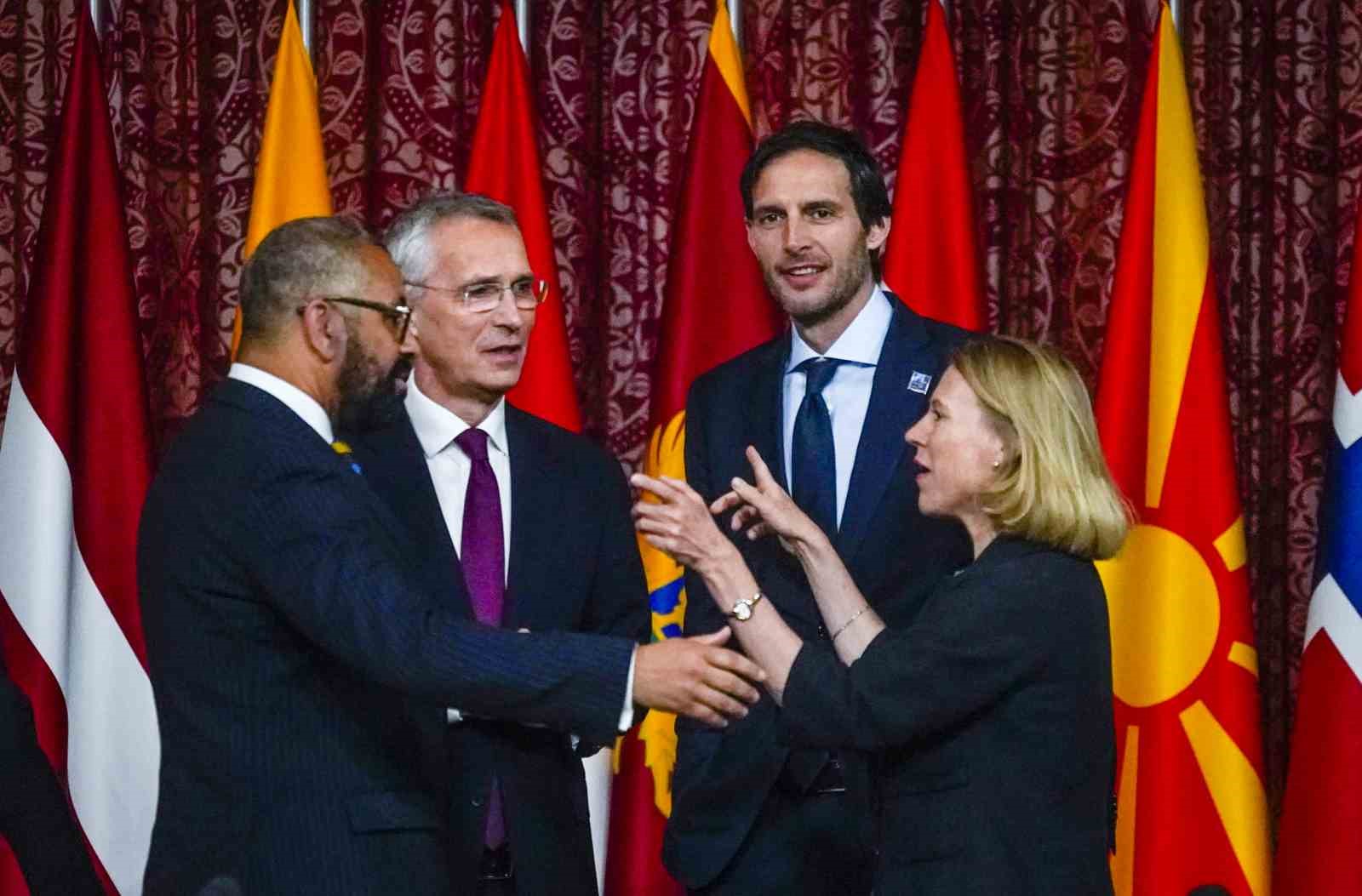 NATO DIŞİŞLERİ BAKANLARI NORVEÇ’İN BAŞKENTİ OSLO’DA GERÇEKLEŞTİRİLEN GAYRİRESMİ TOPLANTIDA BİR