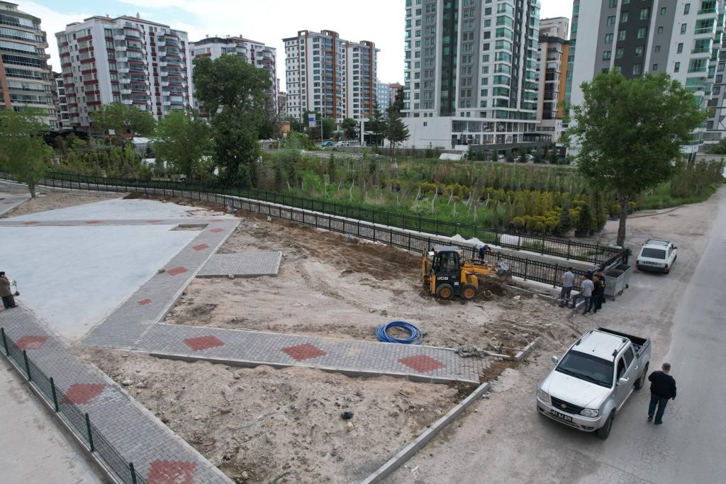 NİĞDE BELEDİYESİ FEN İŞLERİ MÜDÜRLÜĞÜ’NÜN ŞEHRİN DÖRT BİR YANINDA YAPMIŞ