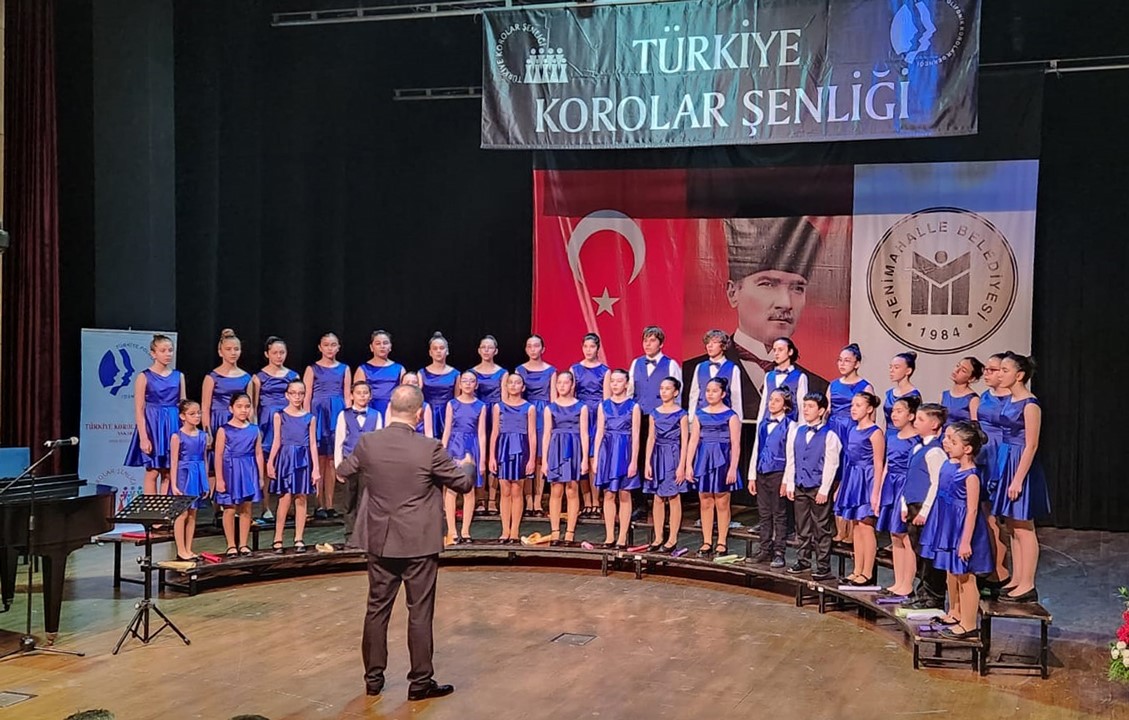 NİLÜFER BELEDİYESİ NİLÜFER ÇOCUK KOROSU VE NİLÜFER GENÇLİK KOROSU,25. TÜRKİYE
