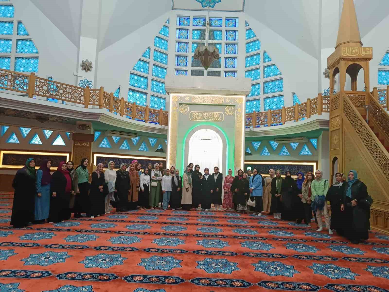 DÜZCE GENÇLİK VE SPOR MÜDÜRLÜĞÜNE BAĞLI KREDİ VE YURTLAR KURUMUNDA