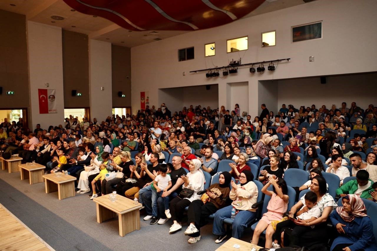 KÖRFEZ BELEDİYESİ TARAFINDAN BU YIL HAYATA GEÇİRİLEN SANAT MERKEZİ’NDE EĞİTİM
