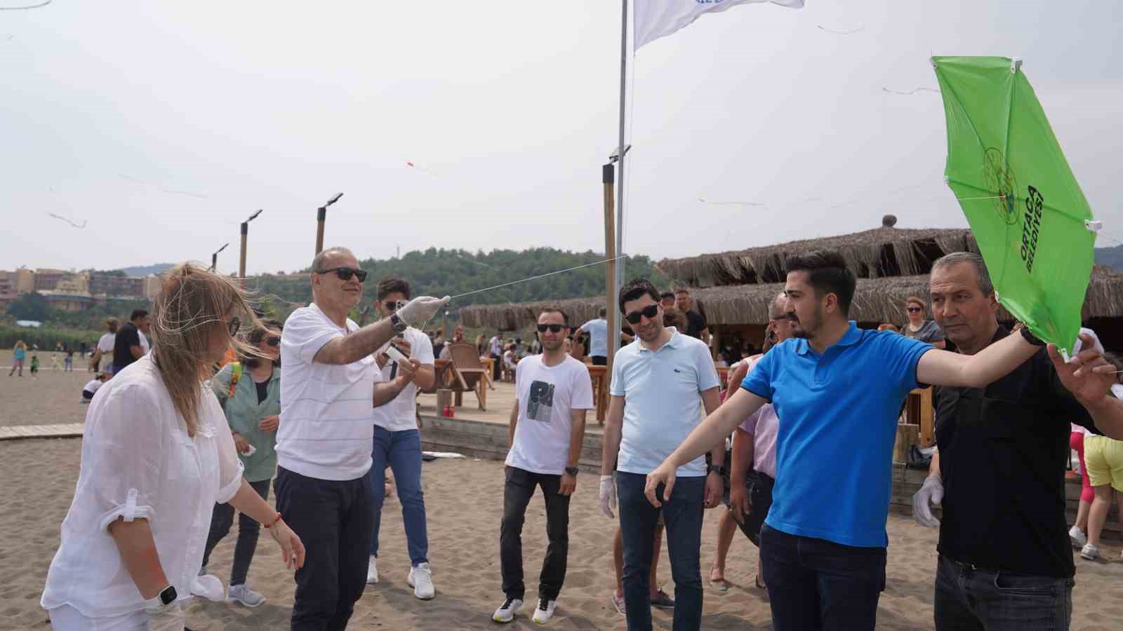 ORTACA BELEDİYESİ TARAFINDAN BU YIL İKİNCİSİ DÜZENLENEN ‘UÇURTMA ŞENLİĞİ’NDE HEM