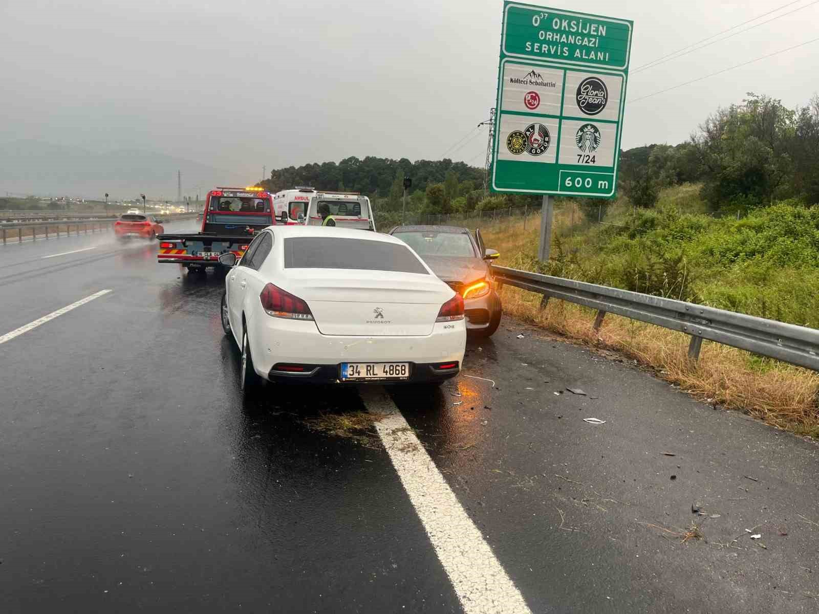 GEBZE-ORHANGAZİ-İZMİR OTOYOLU ORHANGAZİ TÜNELİ ÇIKIŞINDA MEYDANA GELEN TRAFİK KAZASINDA BİR