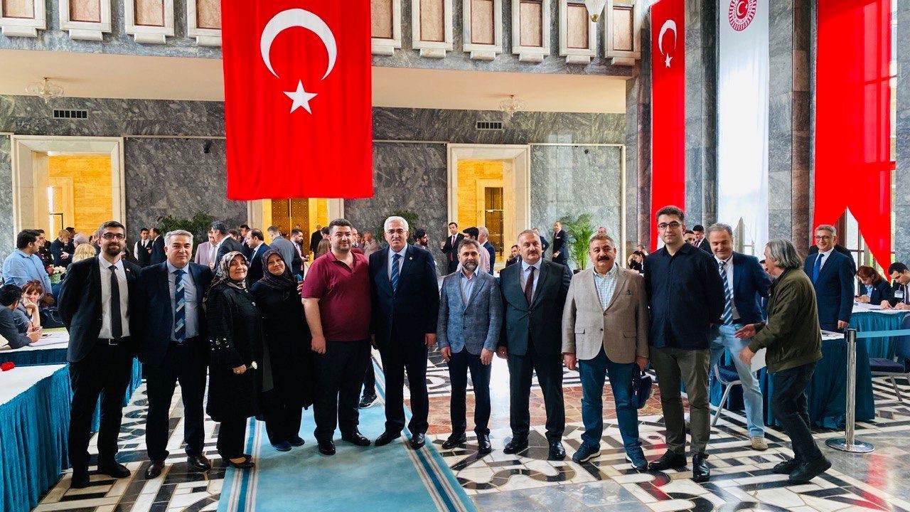 ERZURUM MİLLETVEKİLİ MEHMET EMİN ÖZ,  MECLİSTE KAYIT İŞLEMLERİNİ TAMAMLADI.