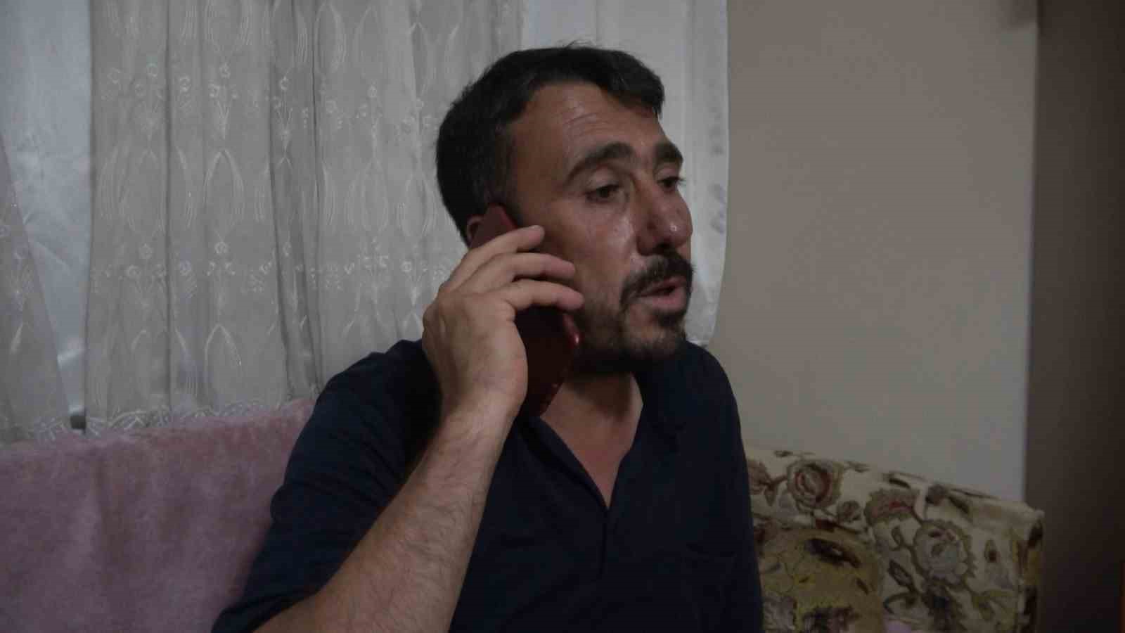 BURSA’DA YAŞAYAN EVLİ ÇİFT TELEFON DOLANDIRICILARININ HEDEFİ OLDU. KENDİLERİNİ ‘JANDARMA’