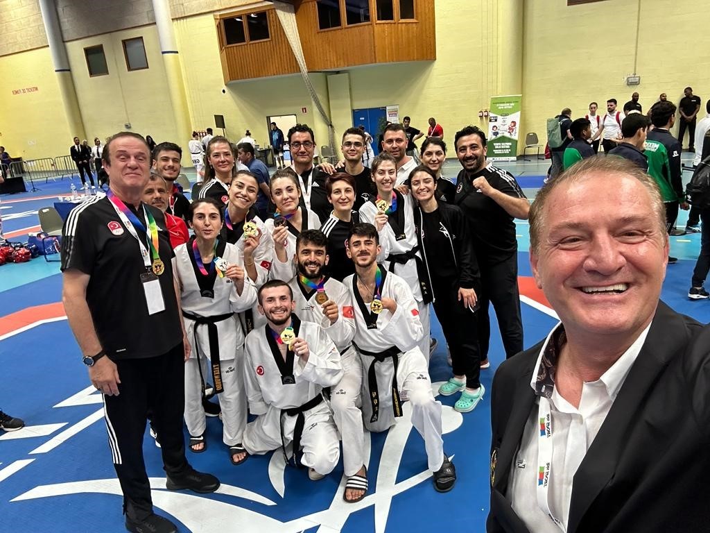 FRANSA’DA DÜZENLENEN AVRUPA TAEKWONDO ŞAMPİYONASI’NDA MİLLİ TAKIM 4 ALTIN, 1