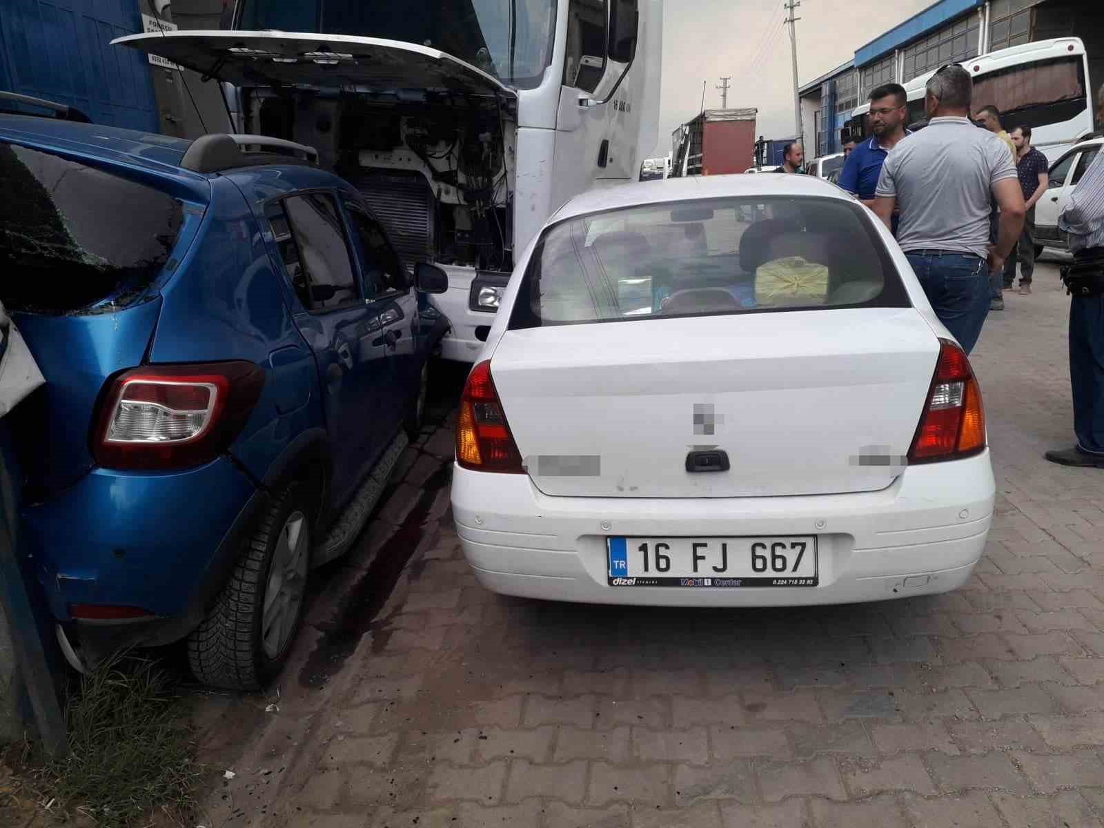 BURSA'NIN İNEGÖL İLÇESİ SİNANBEY MAHALLESİ METAL SANAYİYE TAMİR İÇİN GETİRİLEN
