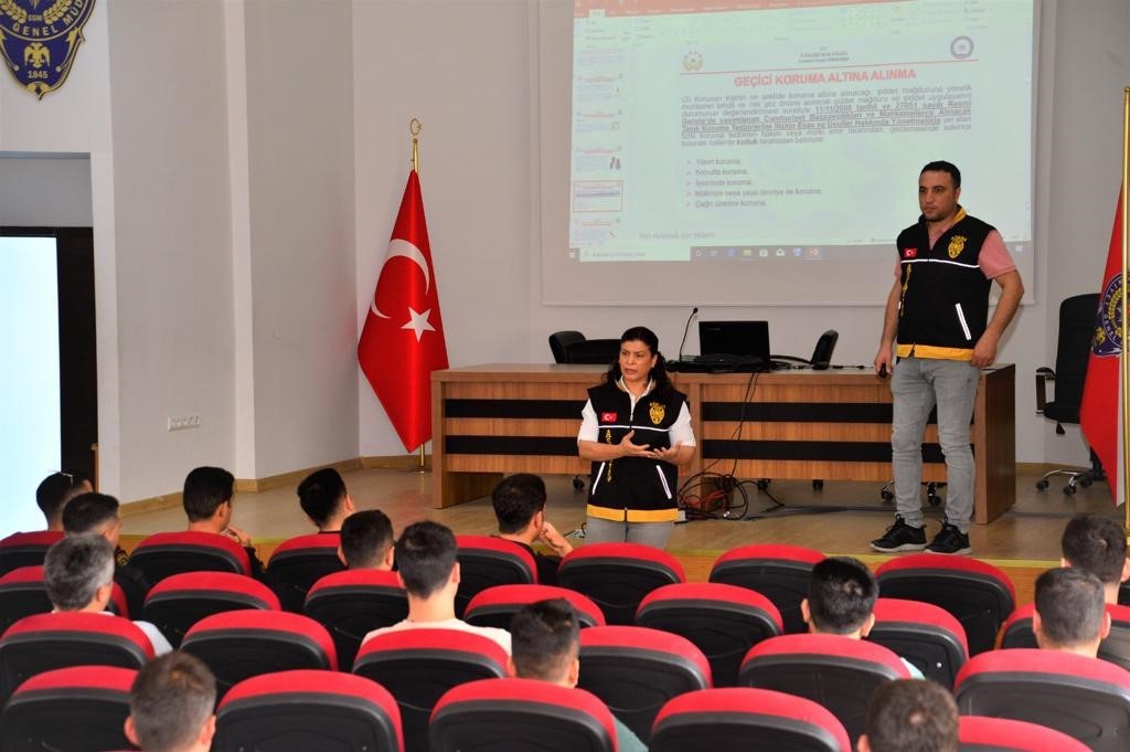 ADANA POLİSİ EMNİYET MENSUPLARINA YÖNELİK "AİLE İÇİ VE KADINA KARŞI