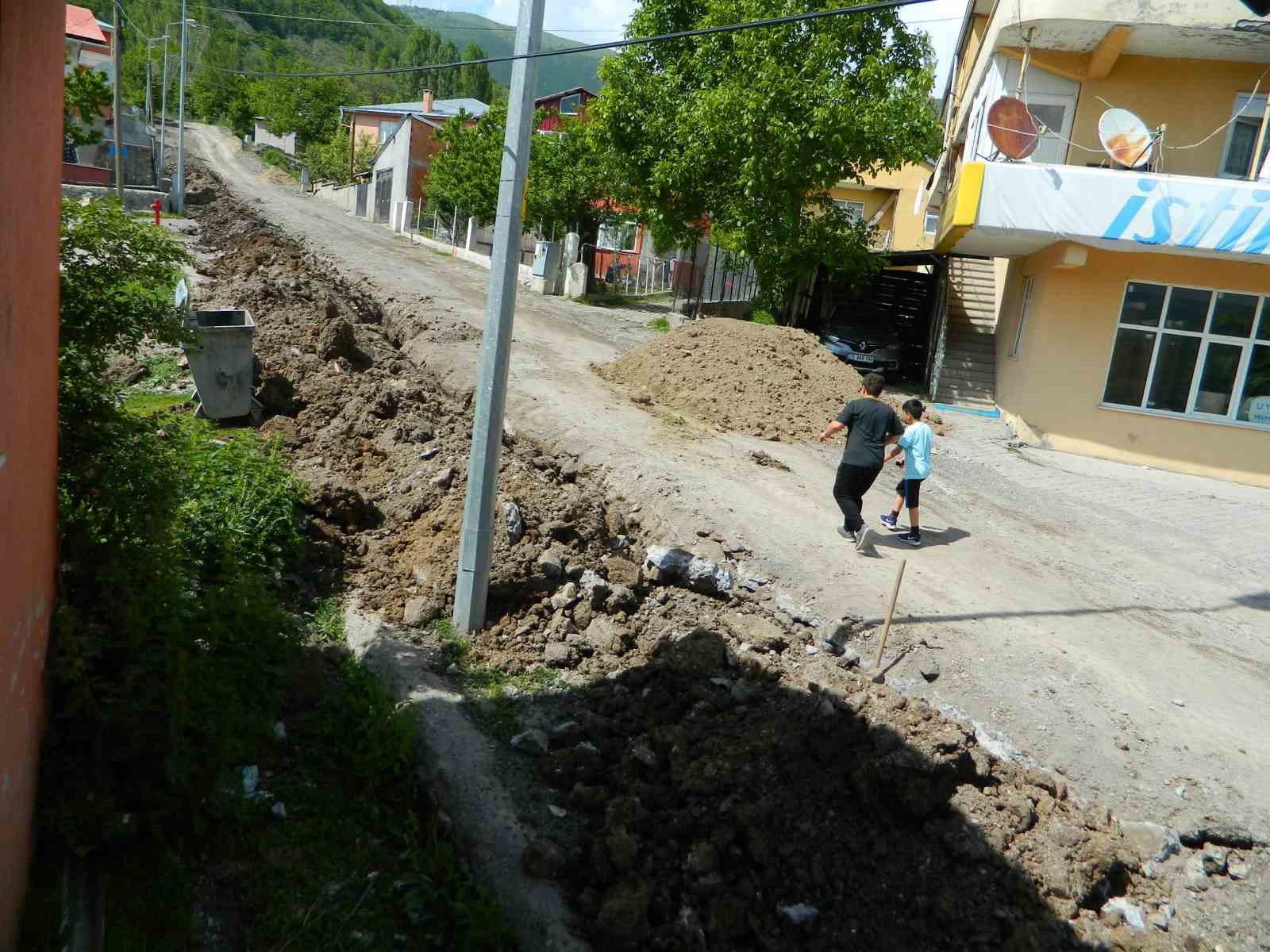 ARDAHAN’IN POSOF İLÇESİNDE YILLARDIR BEKLENEN DOĞALGAZ ÖZLEMİ NİHAYET SONA ERİYOR.