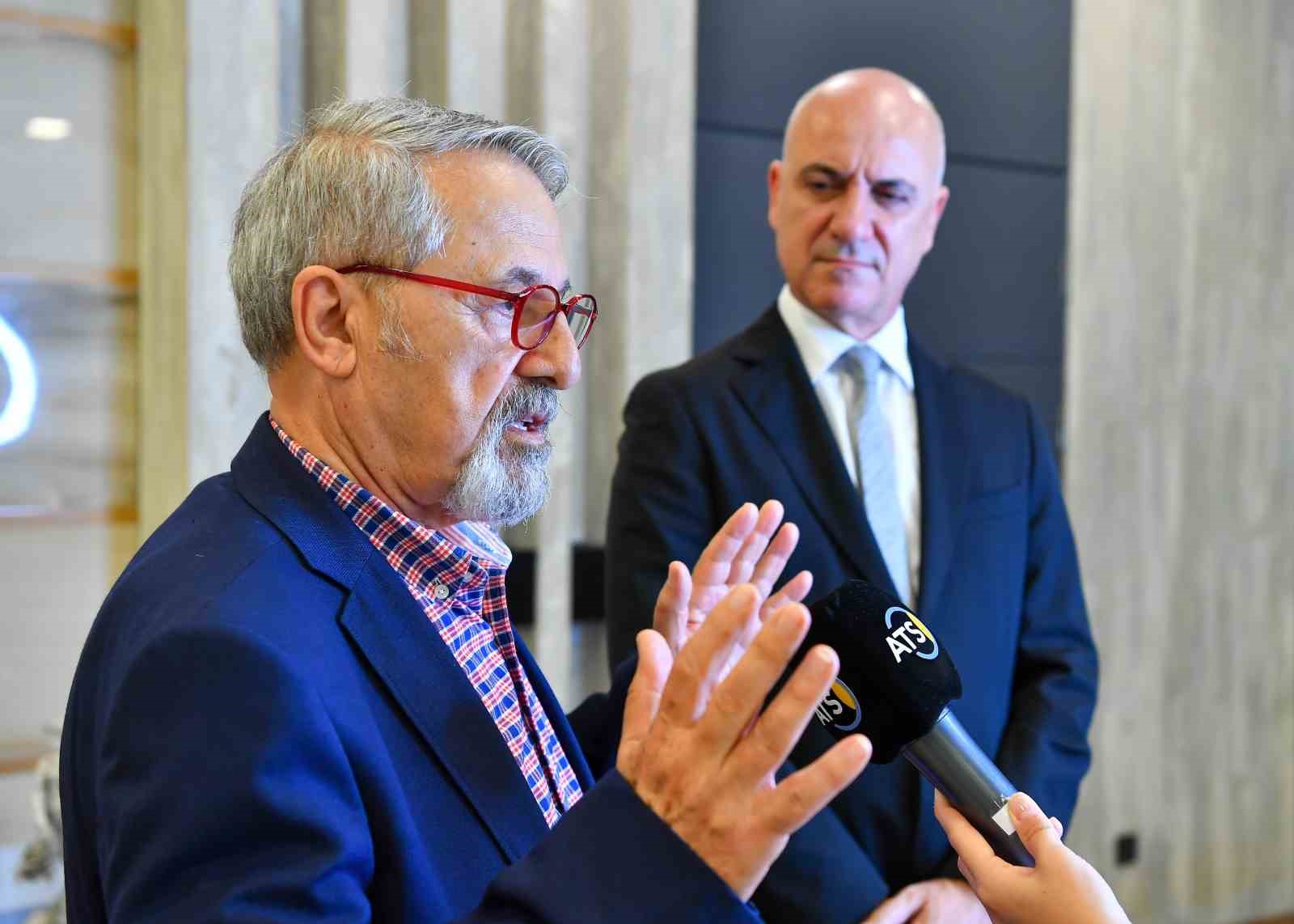 PROF. DR. NACİ GÖRÜR, GEÇTİĞİMİZ GÜNLERDE ANTALYA’DA DEPREM DİRENÇLİ KENTLER
