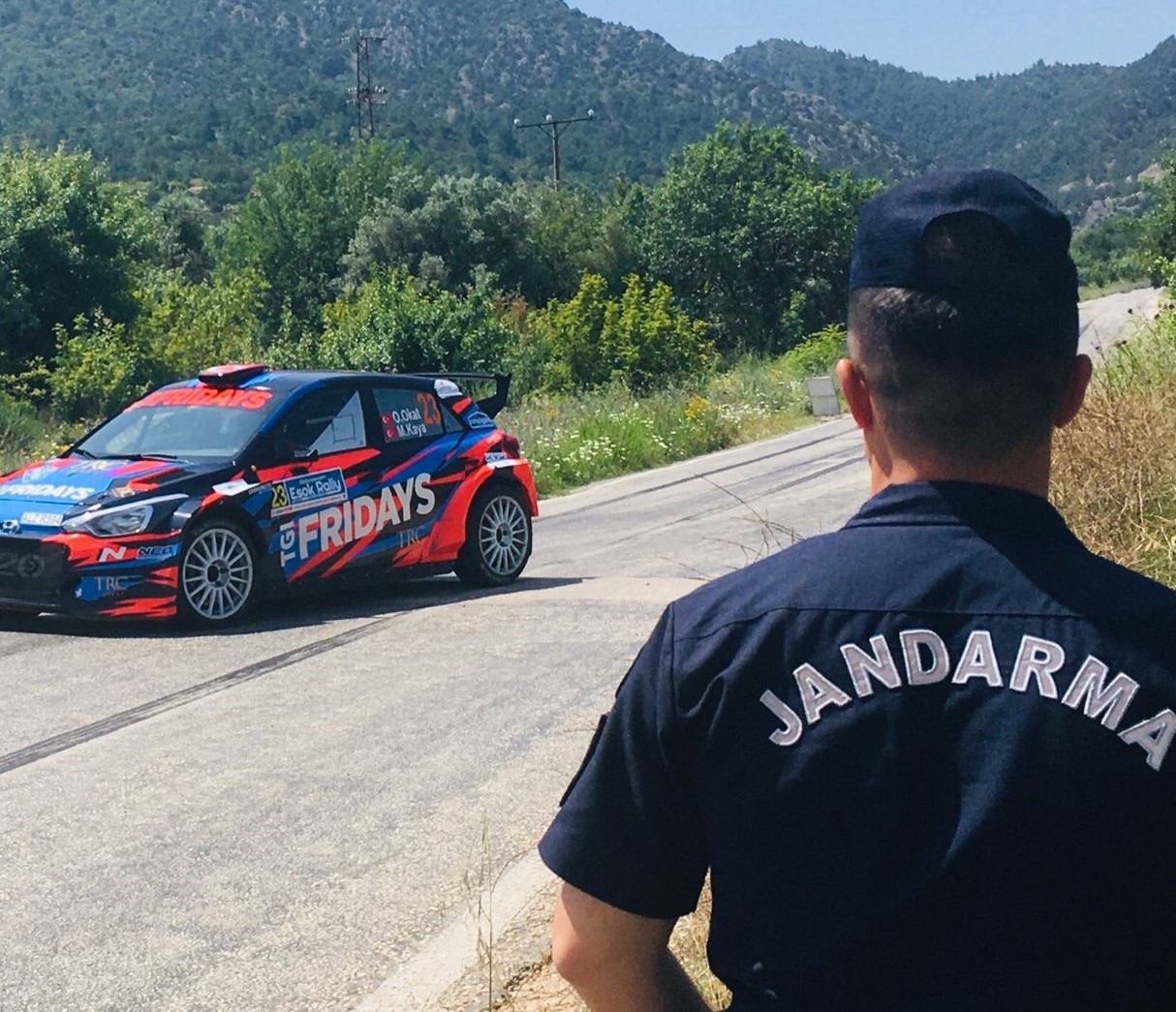 ESKİŞEHİR’DE DÜZENLENEN ESOK RALLY ETKİNLİĞİNDE YOL VE ÇEVRE GÜVENLİĞİ İL