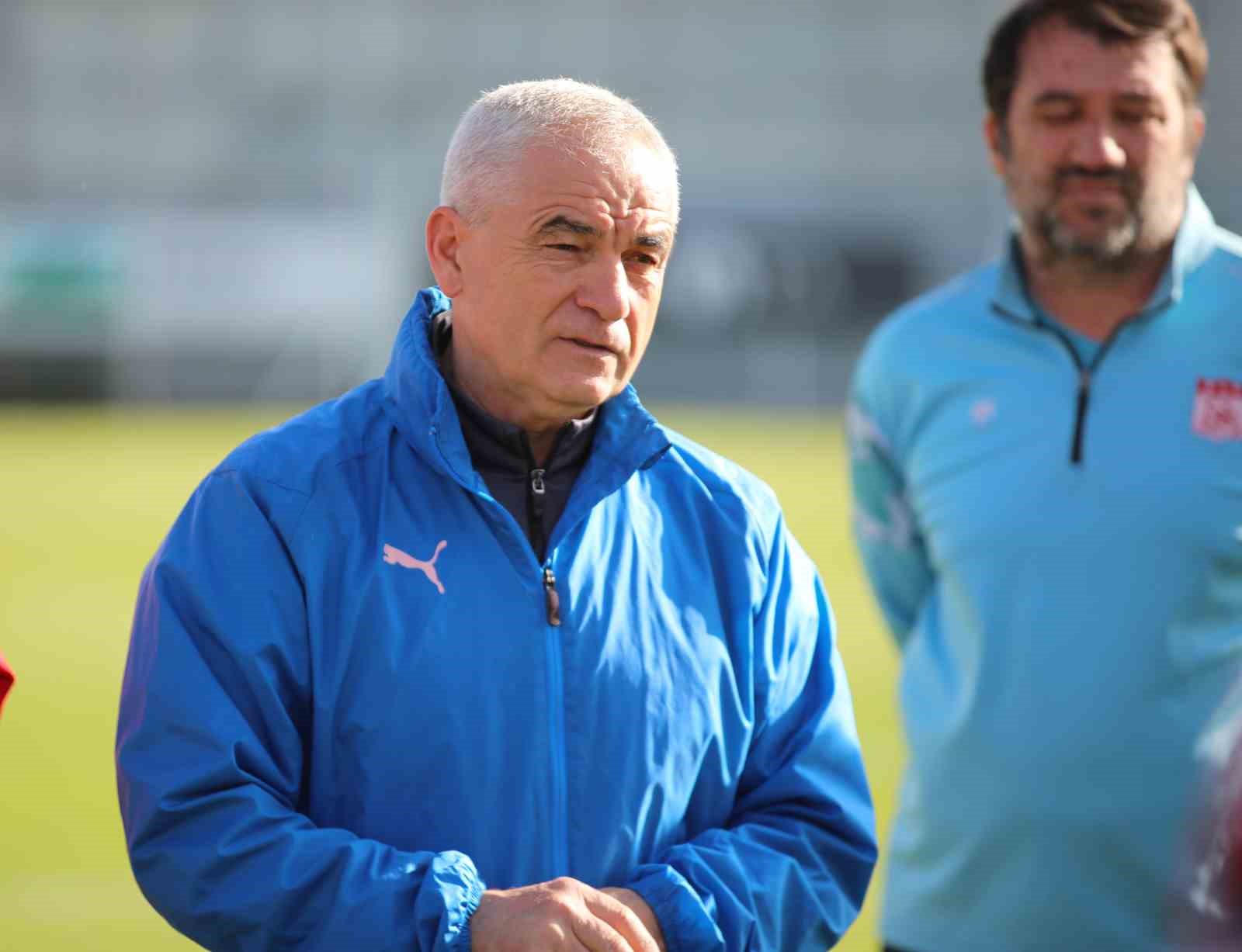 DG SİVASSPOR’DA TEKNİK DİREKTÖR RIZA ÇALIMBAY, “SIKINTILI GEÇEN BİR SEZON