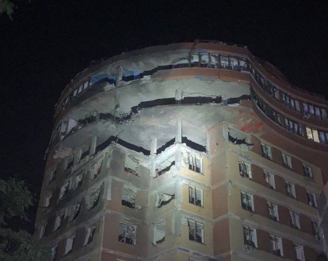 UKRAYNA, RUSYA’NIN ODESSA’YA GECE BOYUNCA GERÇEKLEŞTİRDİĞİ SALDIRILARDA 3 KİŞİNİN HAYATINI