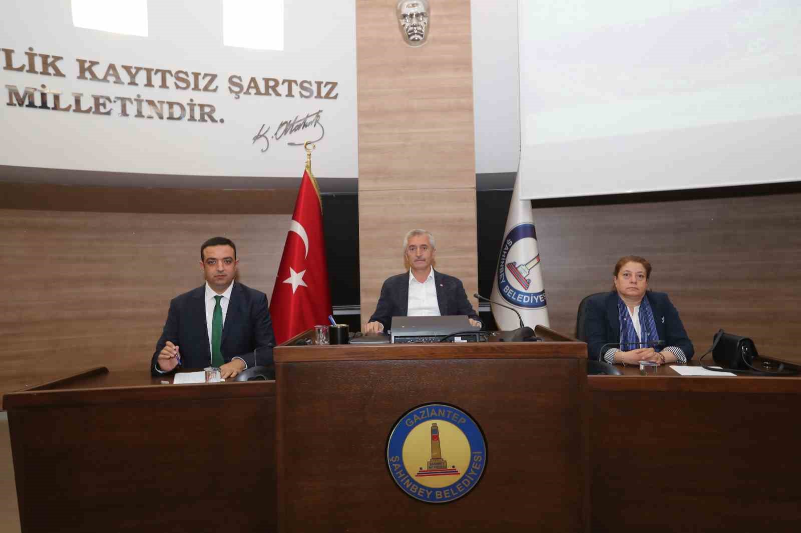 ŞAHİNBEY BELEDİYE MECLİSİNİN HAZİRAN AYI 1. BİRLEŞİMİ ŞAHİNBEY BELEDİYE BAŞKANI
