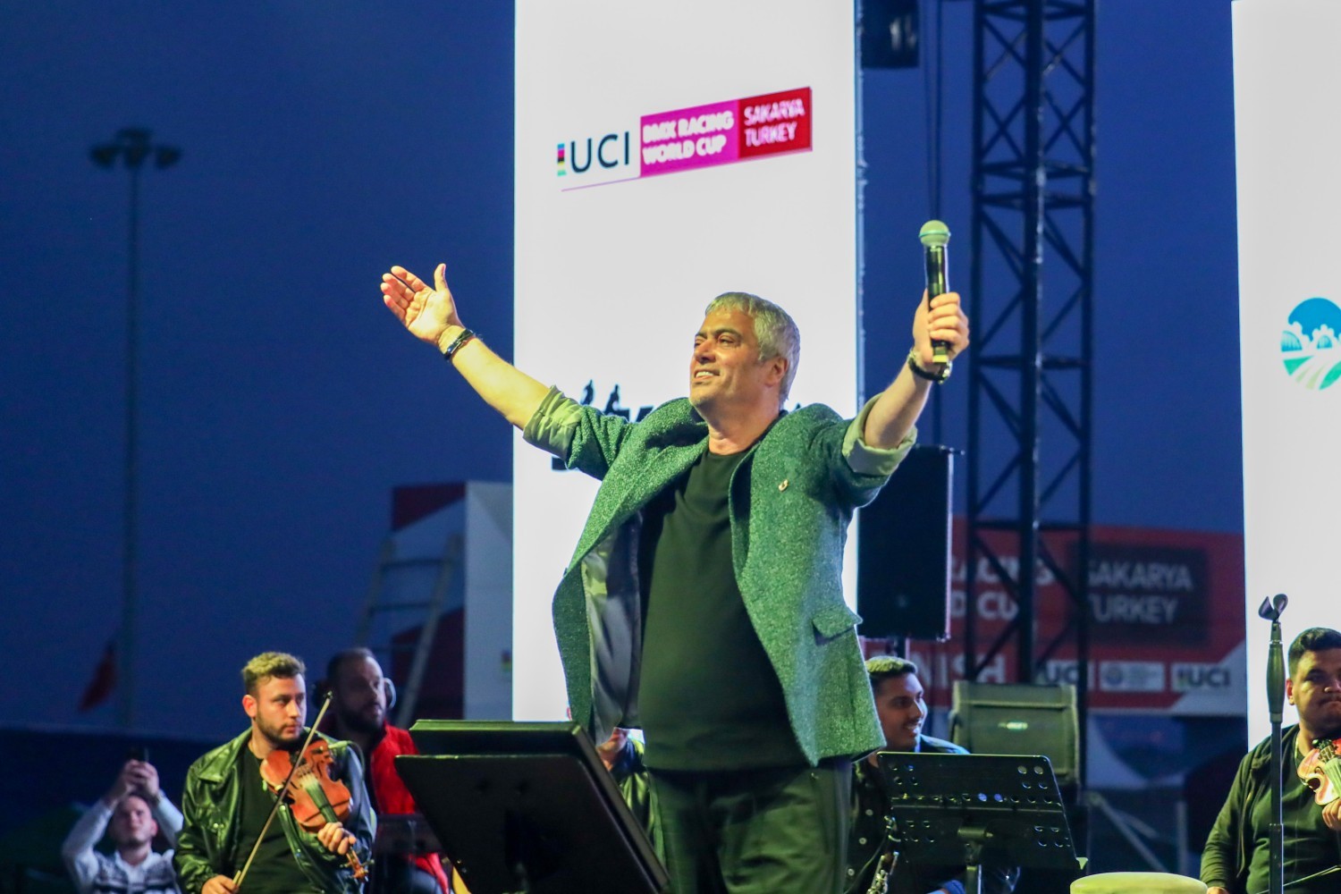 SAKARYA’NIN EV SAHİPLİĞİNDE GERÇEKLEŞTİRİLEN UCI A RACİNG DÜNYA KUPASI YARIŞLARININ