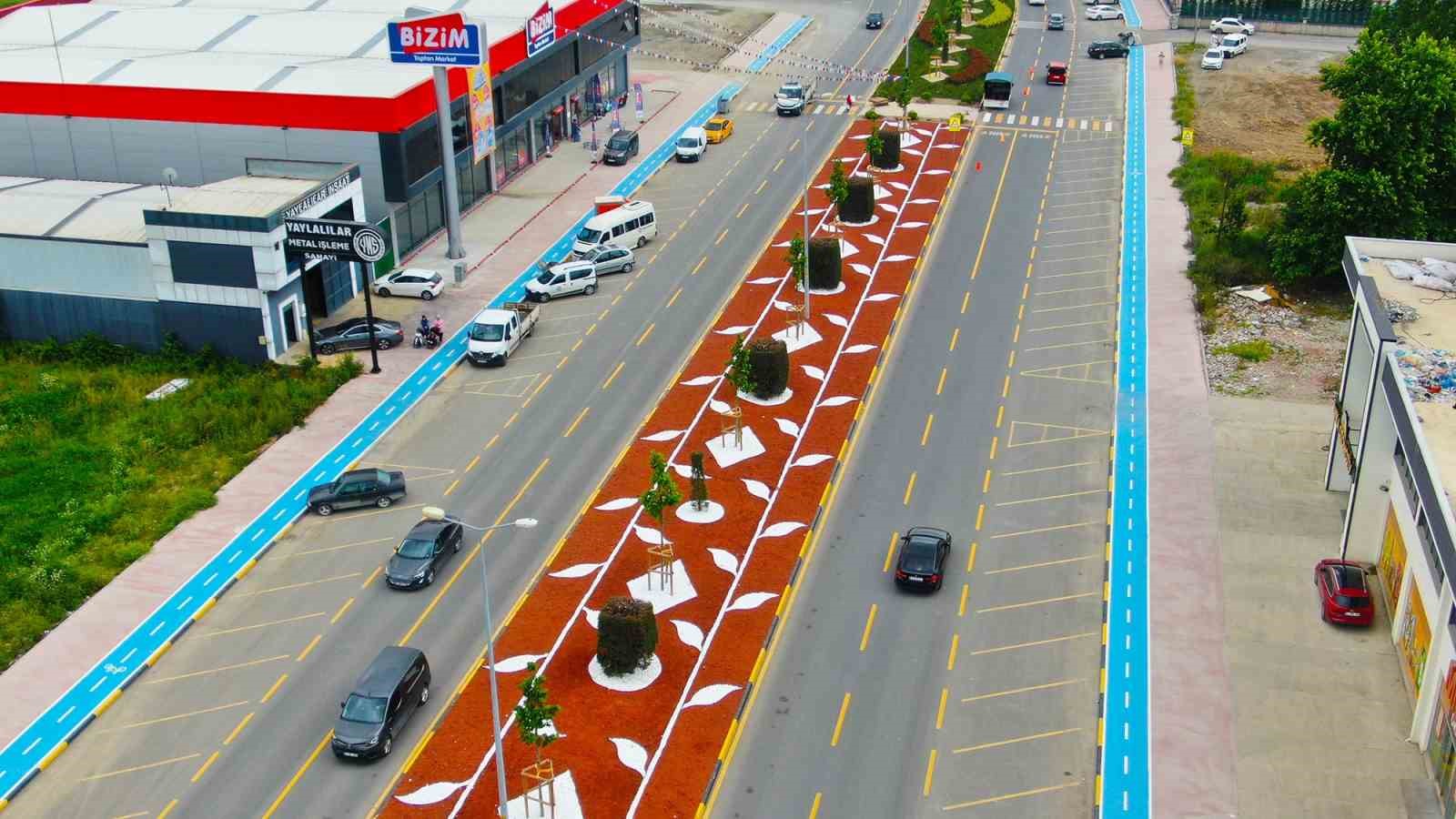 SAKARYA BÜYÜKŞEHİR BELEDİYESİ, 43 METRE GENİŞLİĞİYLE ŞEHRİN EN GENİŞ CADDESİ