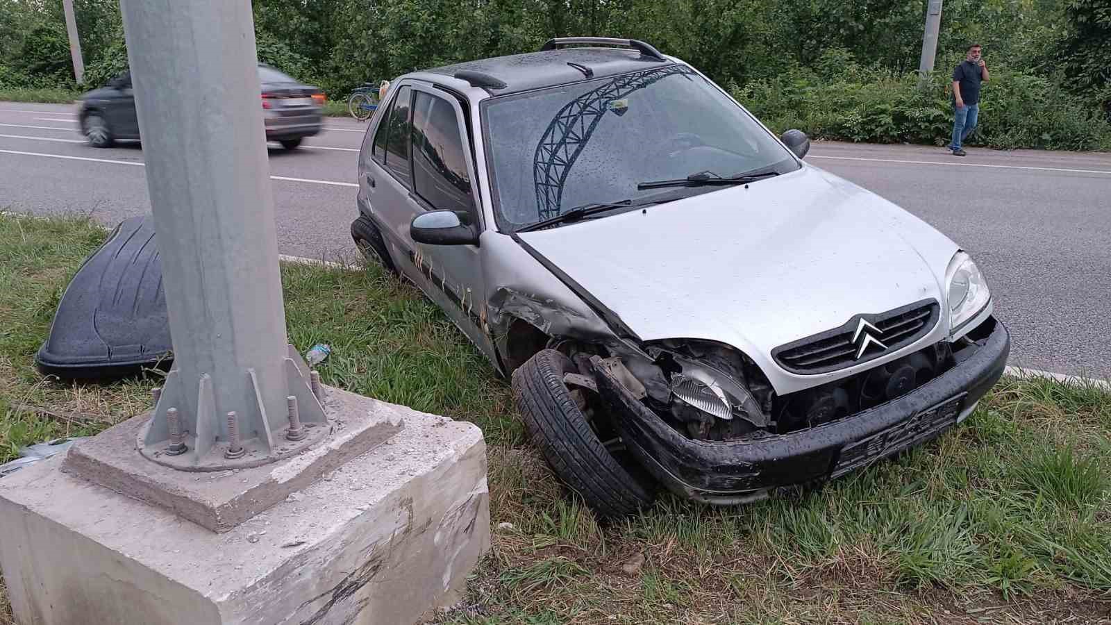 SAMSUN'DA MEYDANA GELEN TRAFİK KAZASINDA 2 KİŞİ YARALANDI.