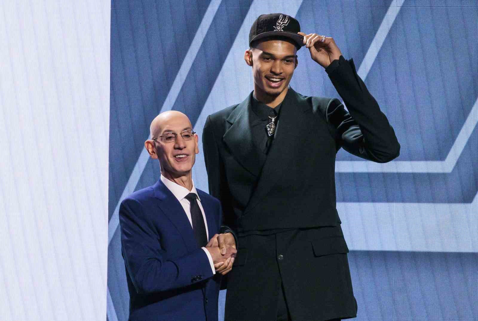 NBA 2023 DRAFTI'NDA SAN ANTONİO SPURS, İLK SIRADAN VİCTOR WEMBANYAMA'YI