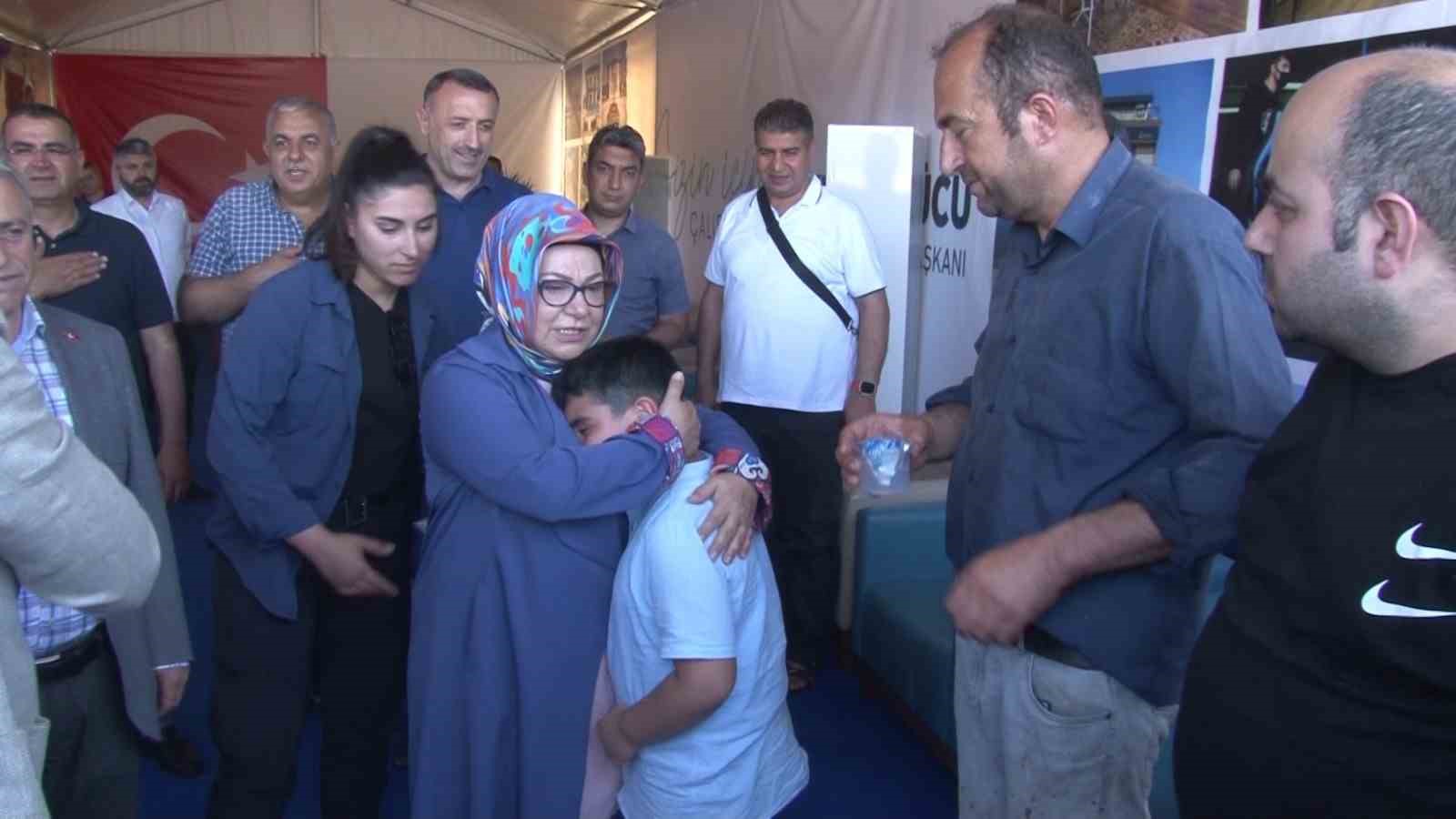 SANCAKTEPE BELEDİYESİ, KURBAN BAYRAMI'NIN 1. GÜNÜNDE KURBAN KESİM ALANLARINA KURULAN