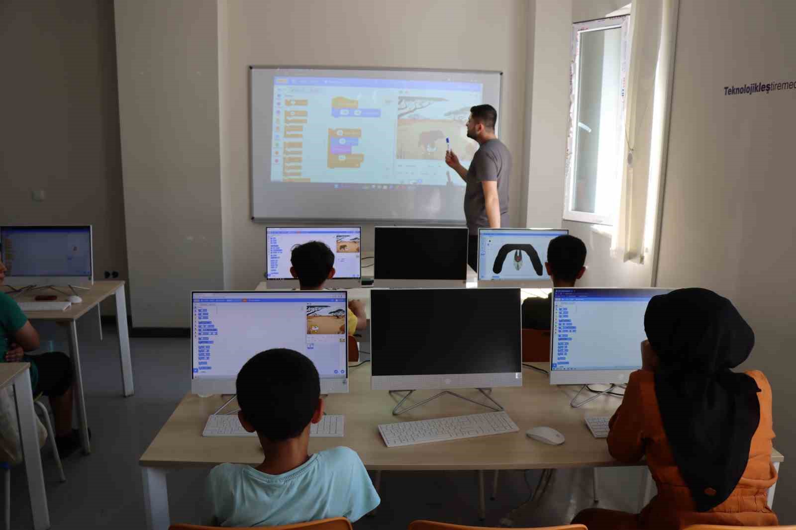 ŞANLIURFA’NIN TEKNOLOJİ ÜSSÜNDE YENİ UFUKLAR AÇIYOR