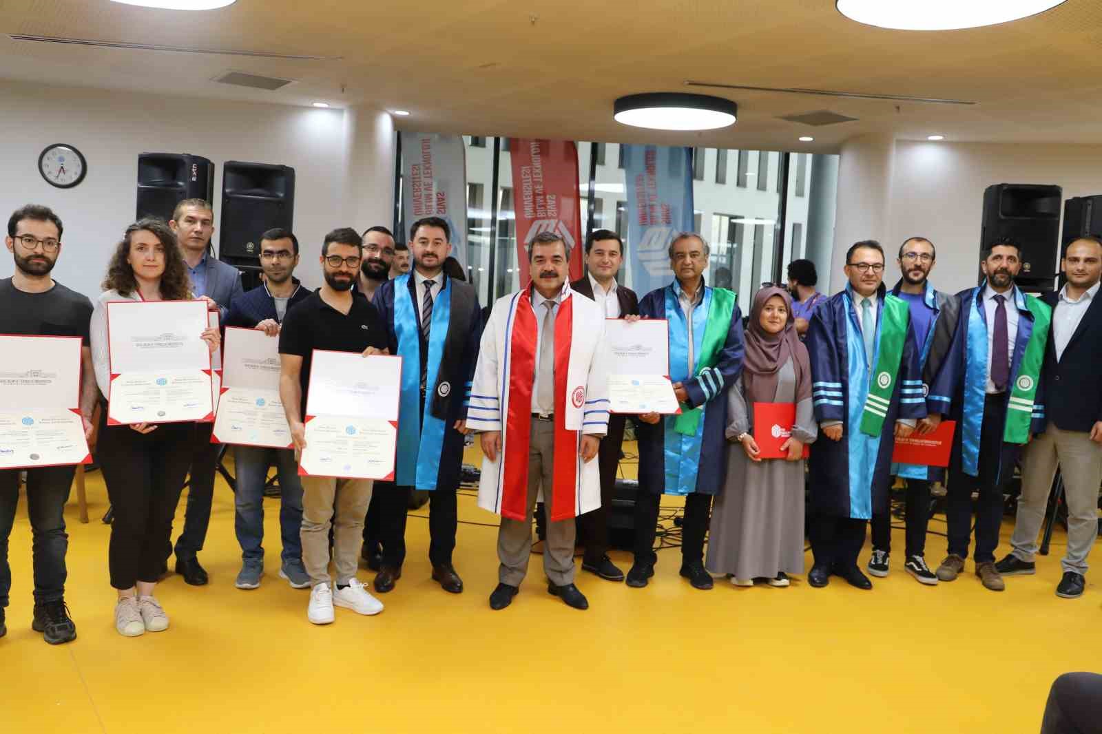 SİVAS BİLİM VE TEKNOLOJİ ÜNİVERSİTESİNDE (SBTÜ) YIL SONU ŞENLİĞİ VE
