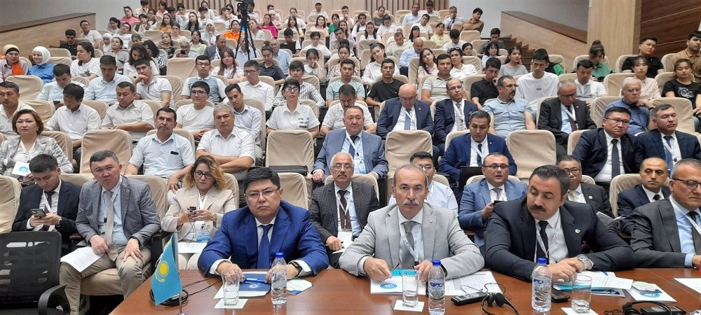 SİVAS CUMHURİYET ÜNİVERSİTESİ (SCÜ) REKTÖRÜ PROF. DR. ALİM YILDIZ VE
