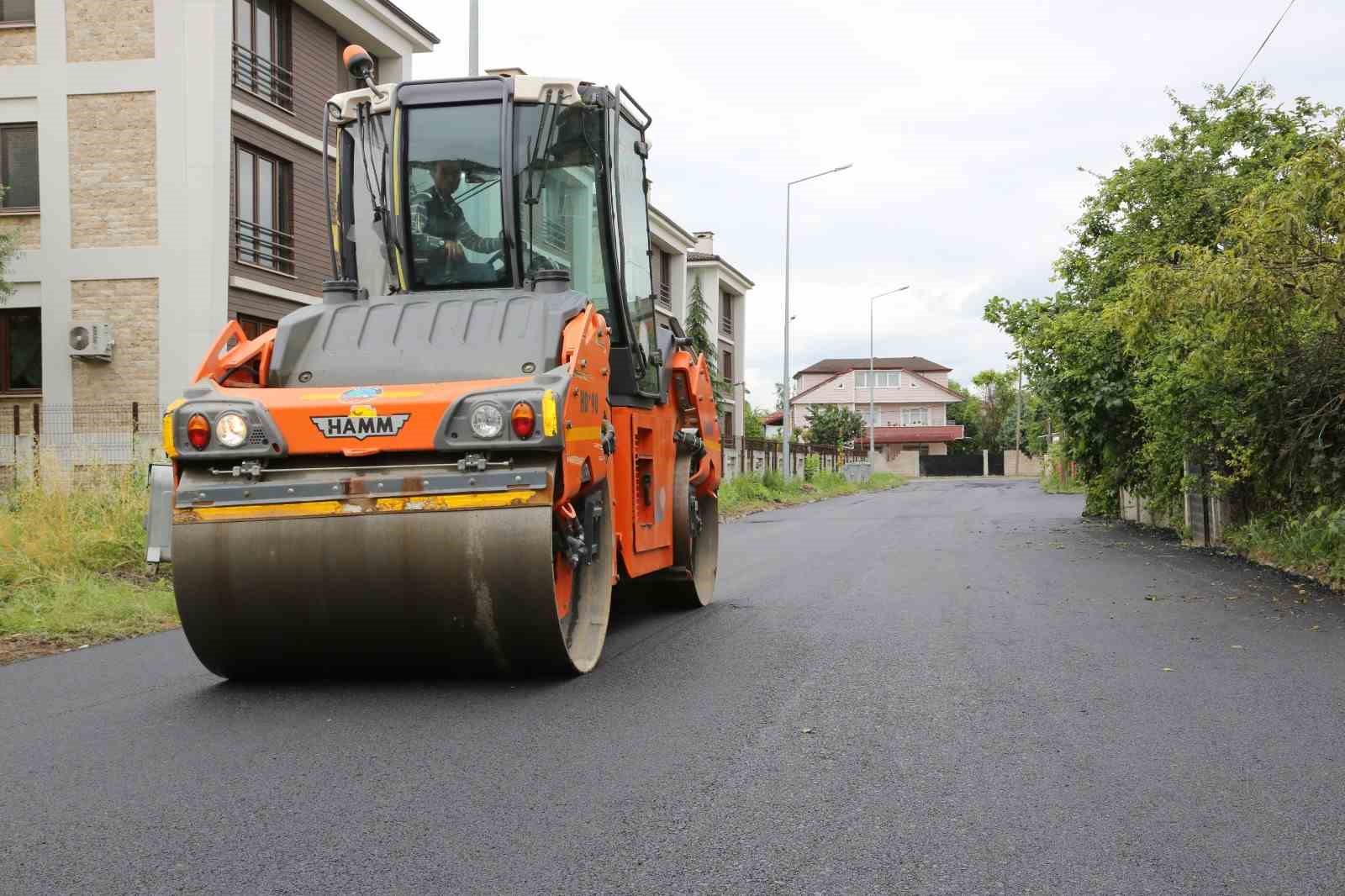 SERDİVAN BELEDİYESİ FEN İŞLERİ MÜDÜRLÜĞÜ EKİPLERİ, GEÇTİĞİMİZ ASFALT SEZONUNDA OLDUĞU