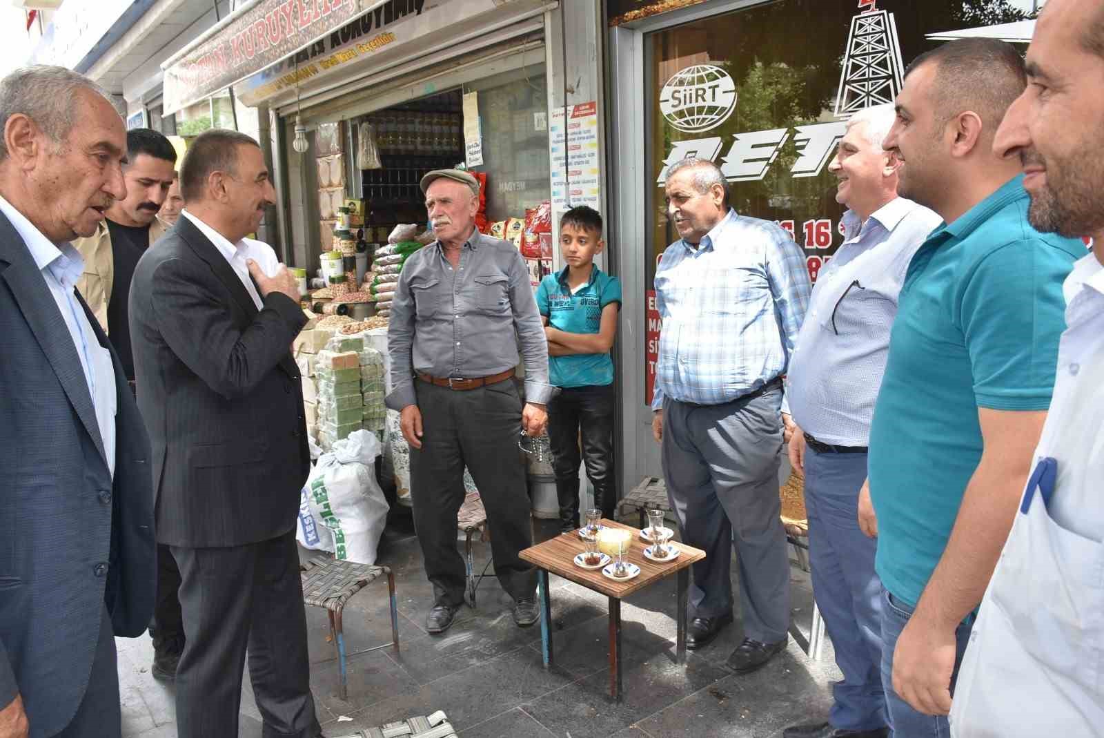 SİİRT VALİSİ VE BELEDİYE BAŞKAN VEKİLİ OSMAN HACIBEKTAŞOĞLU, İŞYERLERİ YANAN