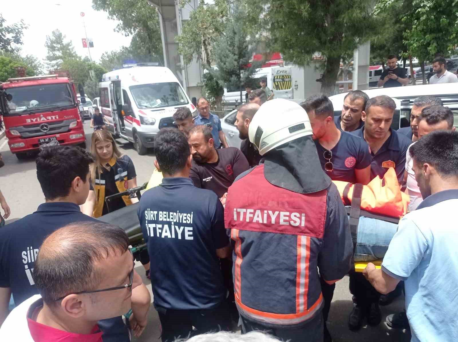 SİİRT'TE İKİ ARACIN ÇARPIŞMASI SONUCU MEYDANA GELEN TRAFİK KAZASINDA 1