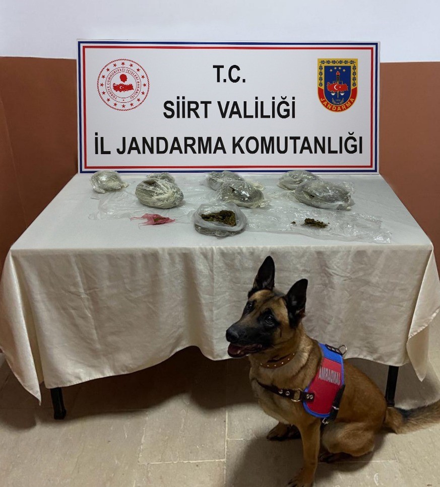 OPERASYONLAR NETİCESİNDE 2 KİLOGRAM 460 GRAM ESRAR, 380 GRAM METAFETAMİN,