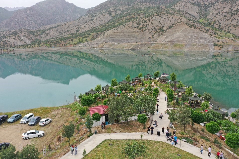 ŞIRNAK ÜNİVERSİTESİ TARAFINDAN ORGANİZE EDİLEN 1. GELENEKSEL PERSONEL BAHAR ŞENLİĞİ
