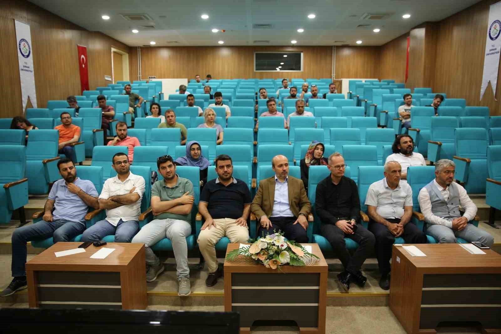 ŞIRNAK ÜNİVERSİTESİ'NDE ÖĞRENCİ, İDARİ VE AKADEMİK PERSONELİN YURT DIŞI HAREKETLİLİĞİNİ