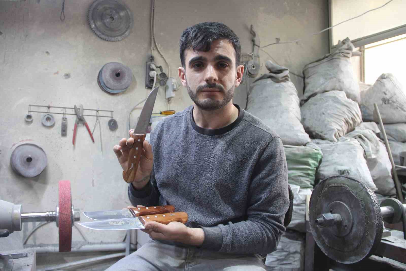 BIÇAK USTASI EMRE GÖÇERİ