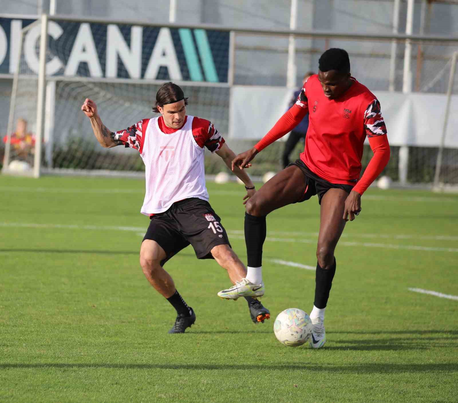 SPOR TOTO SÜPER LİG'İN SON HAFTA MAÇINDA KAYSERİSPOR İLE KARŞILAŞACAK