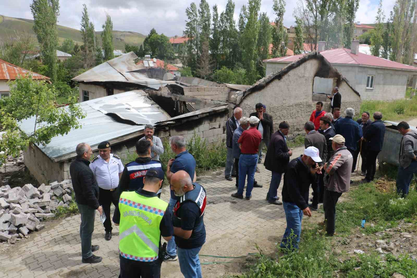 SİVAS MERKEZE BAĞLI KARALAR KÖYÜNDE 6 FARKLI NOKTADA MEYDANA GELEN